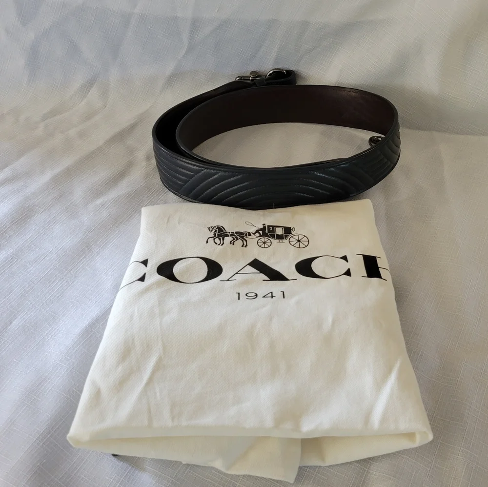 Coach Rogue 25 with Tea Roses - Picture 9 of 9